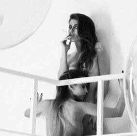 Guerra-Sorcinelli: pose lesbo 10