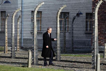 Ban Ki-moon in vista al campo di concentramento di Auschwitz-Birkenau 7