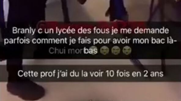 La pistola contro la prof. E in Francia è caos scuola
