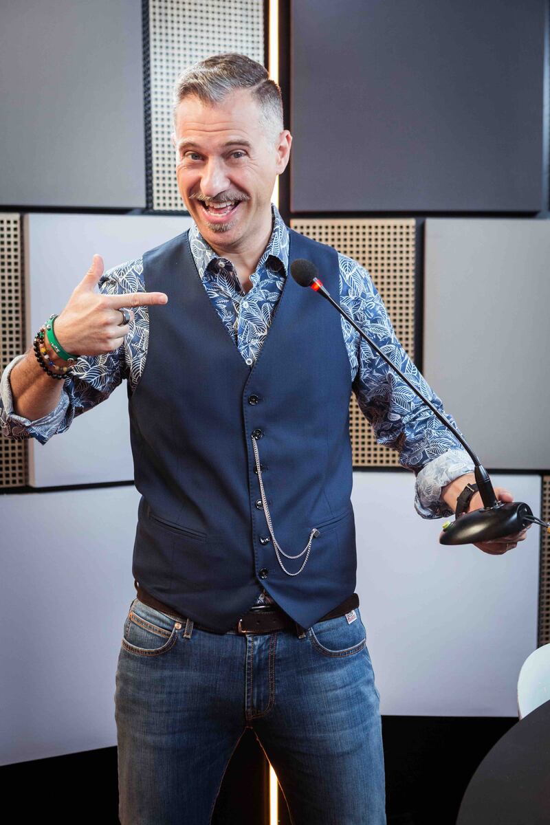 Gabriele Corsi nello studio di "Deal With it - Stai al gioco” 9