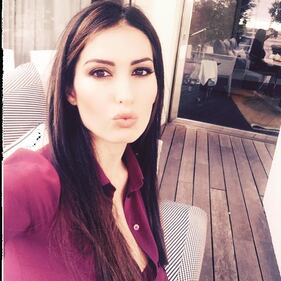 Elisabetta Gregoraci sexy e sbarazzina 3