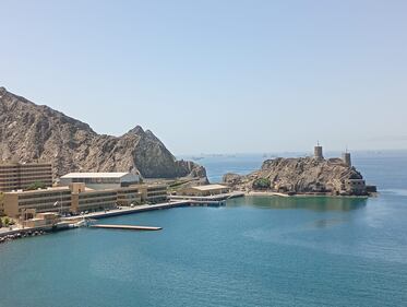 L'Oman sospeso tra guerra e trattative 4