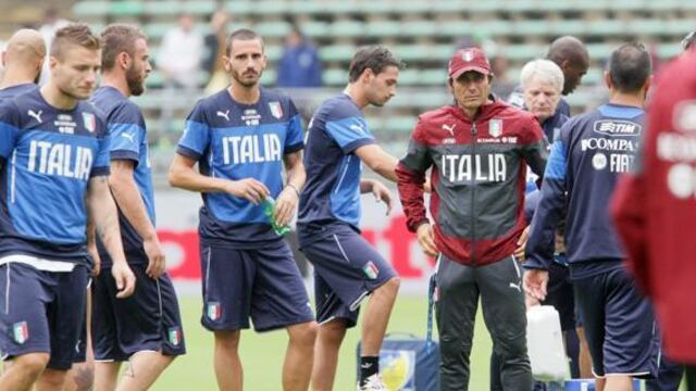 Esordio per l'italia di Conte contro l'Olanda Precedenti e probabili formazioni