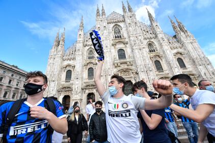 Inter, i festeggiamenti in Piazza Duomo 8