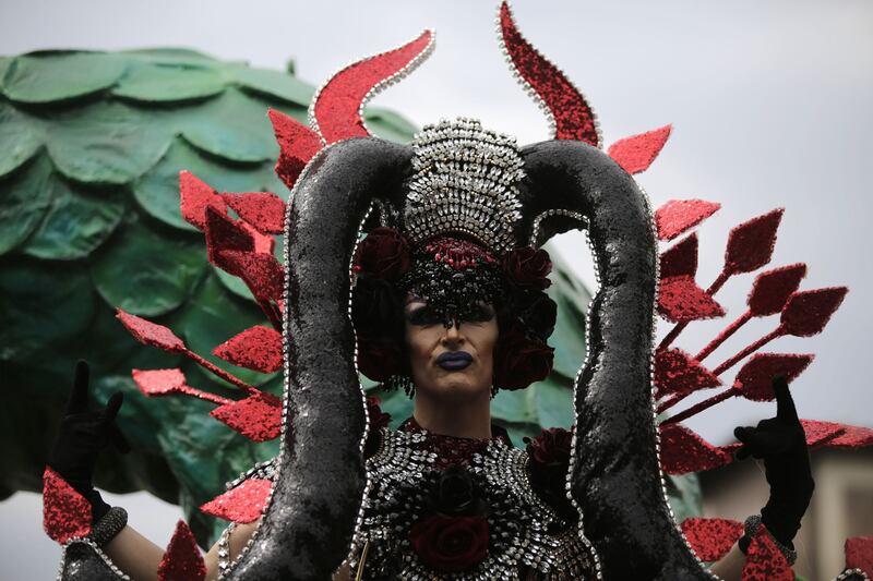 La sfilata del gay pride a Roma  9
