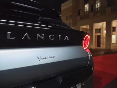 Lancia Ypsilon Turbo 100: guarda tutte le foto 7