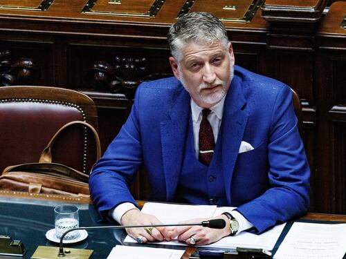 "Stop soldi a film fantasma". Il giro di vite del ministro Giuli alla legge Cinema