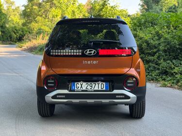 Hyundai Inster: guarda la gallery della piccola citycar elettrica 7