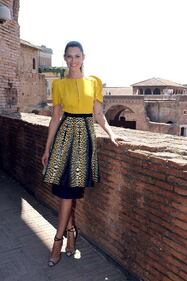 Bianca Balti, trasparenze e scollatura audace 31