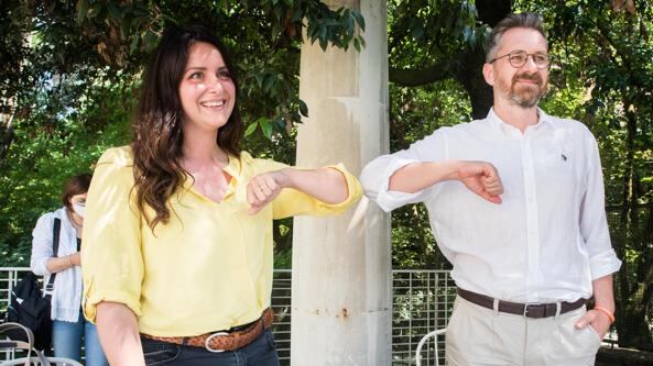 La sinistra gioca alle primarie nella Bologna immersa nel degrado