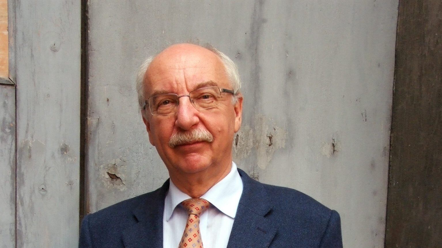 "Come continuare a essere intelligenti. Più degli algoritmi"