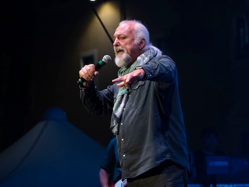 Eugenio Finardi celebra 50 anni di successi a Malpensa