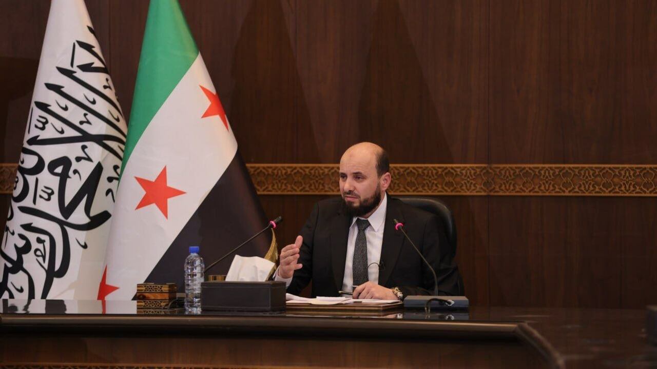 Siria, il premier ad interim: "Tornino i profughi". Khamenei accusa Usa e Israele