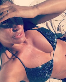 Sabrina Salerno, il seno esplode nel bikini 2