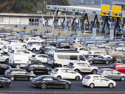 Scudo sul ritorno dalle vacanze. Taglio delle accise fino a fine mese