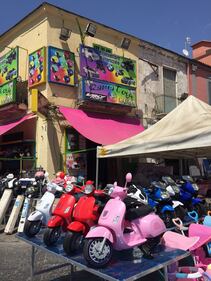 Napoli, il porto e il quartiere Mercato 6