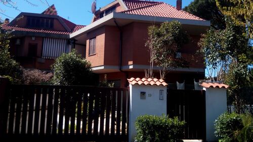Roma, chiama il 112 e confessa l'omicidio. : "Ho ucciso mia madre" 6