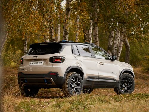 Jeep Avenger, la versione 4x4 in arrivo nel 2024