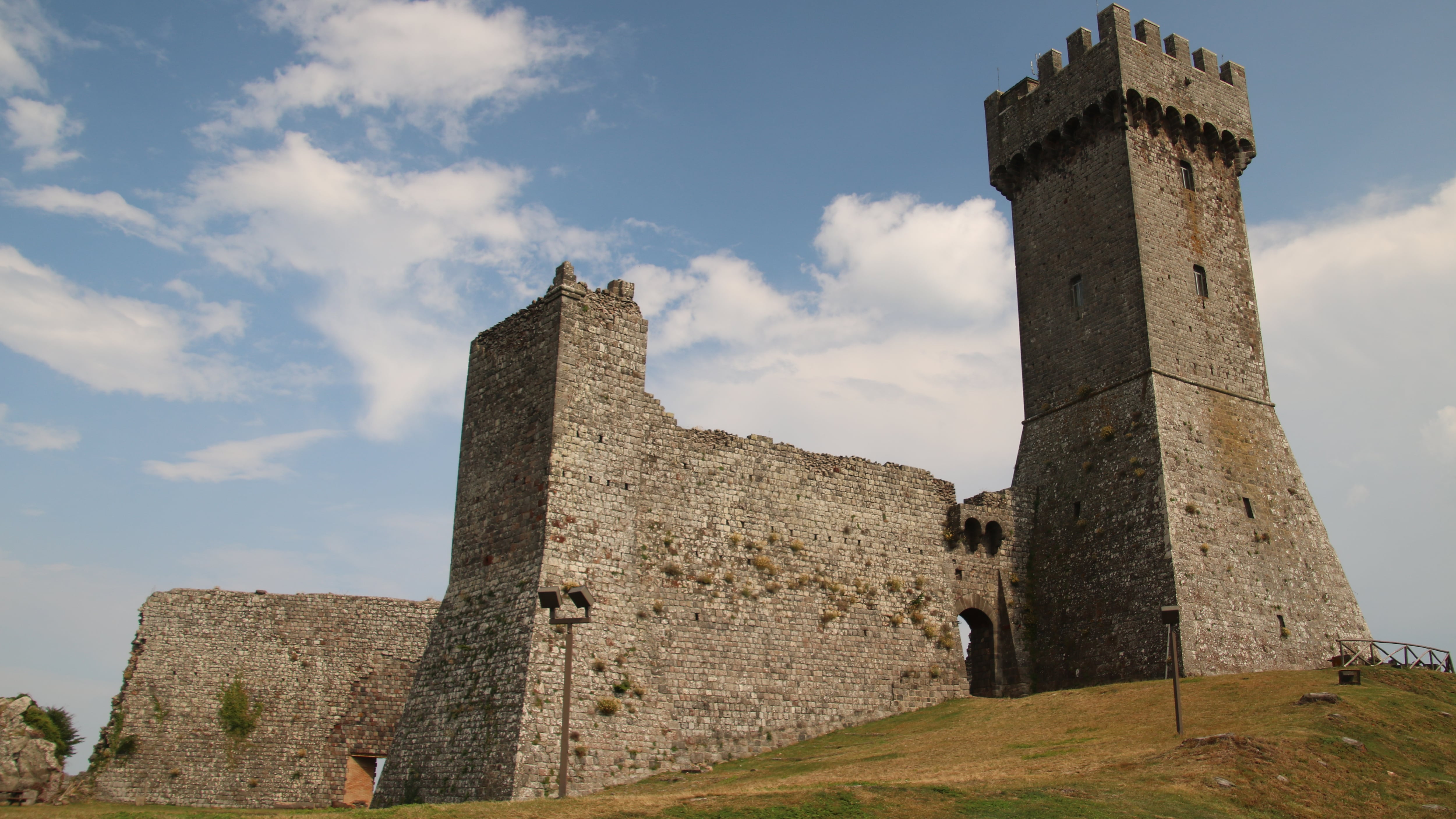 Radicofani e Ghino di Tacco, il Robin Hood toscano