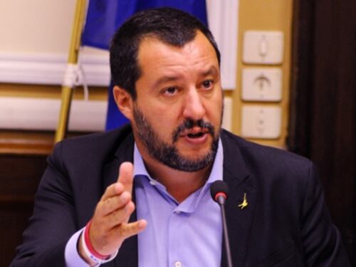 Spread, Salvini contro Juncker: "Parlo con persone sobrie..."