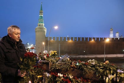 Mosca, migliaia in piazza per Nemtsov 8