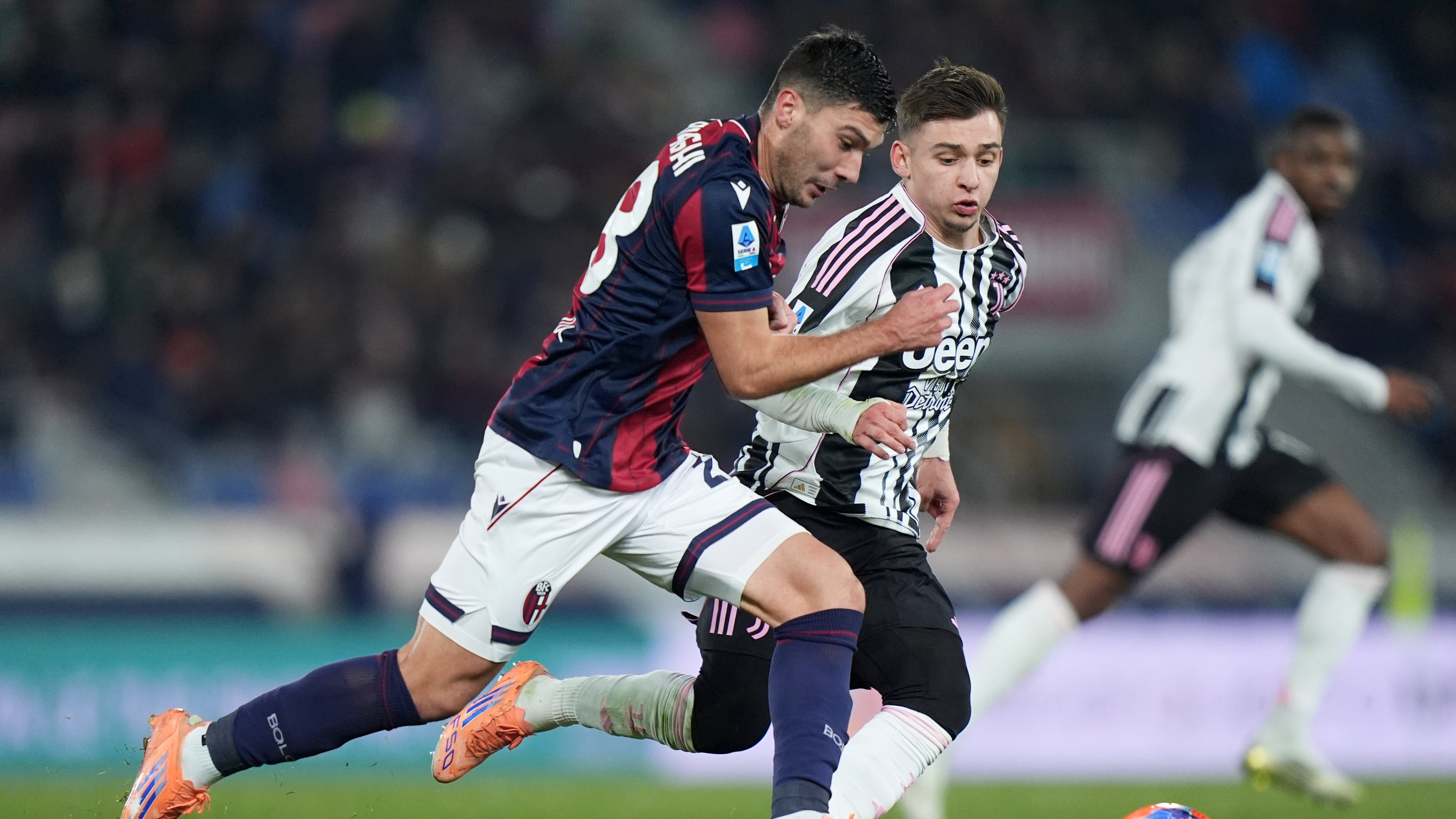 Alla Juventus basta il gol di Cabal per piegare il Bologna e superarlo in classifica