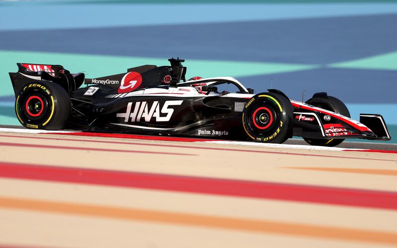 Formula 1, primo giorno di test in Bahrain: le immagini più belle 12