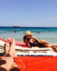 Alba Parietti, topless a Formentera 8