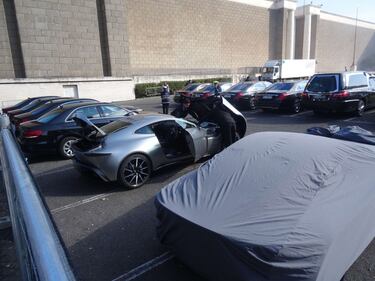 L'Aston Martin di 007 per le strade di Roma 4