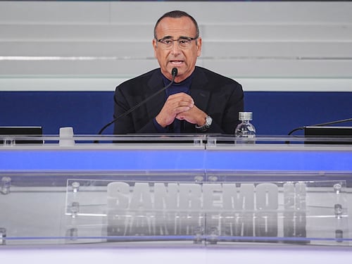 "L'anno scorso vi siete accordati", poi le scuse di Conti. Polemiche a Sanremo sul sistema di voto