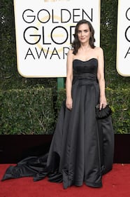 Golden Globe 2018, star in nero sul red carpet 7