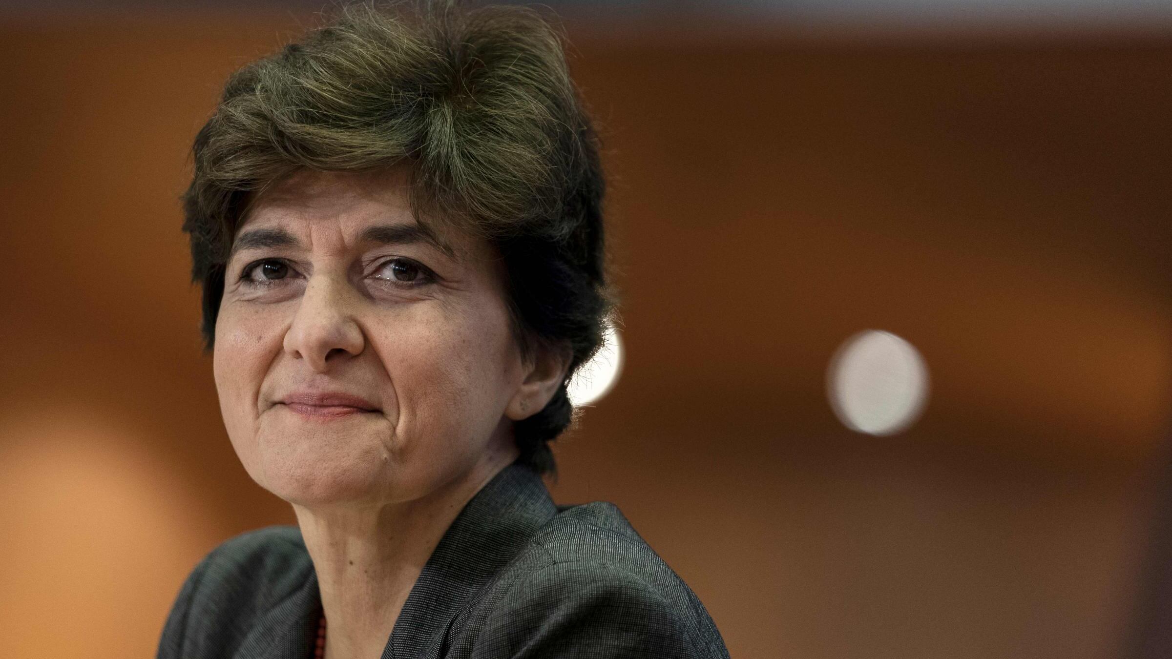 Un euro-schiaffone a Macron Stop alla fedelissima Goulard