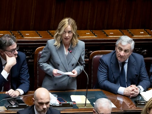 Giorgia affronta Bruxelles. Incidente con Draghi
