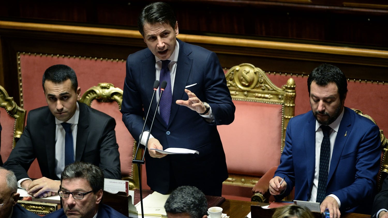 Patto Salvini-Di Maio: ok agli aiuti alle banche. Tensione sul condono