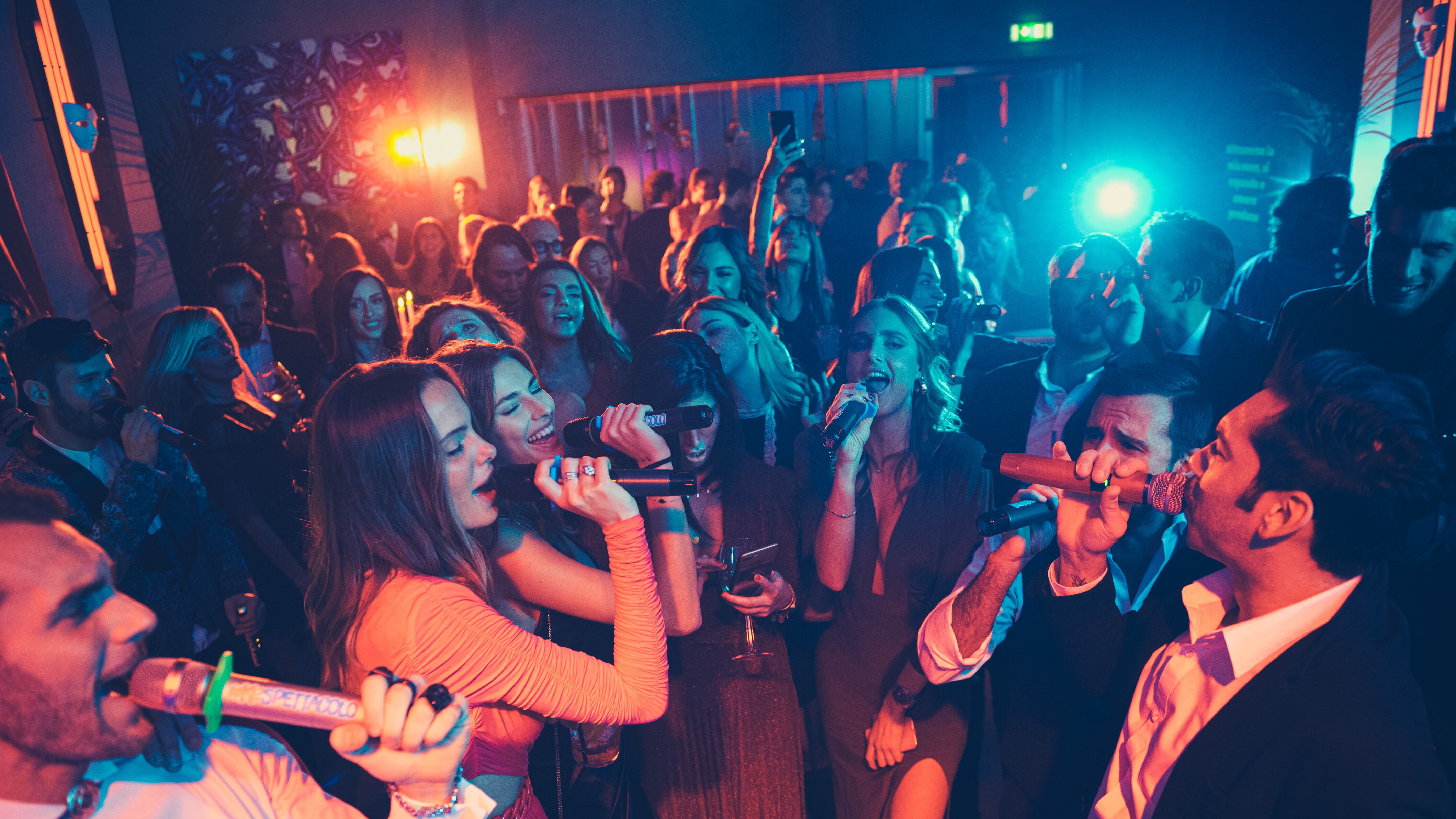 “Kespettacolo” con la serata karaoke al Diaz 7 Milano
