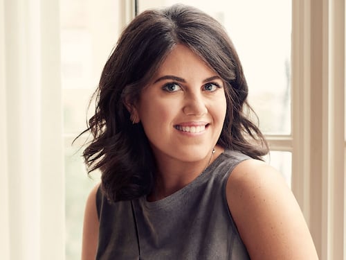 "Aspetta le scuse di Clinton?" Monica Lewinsky se ne va infuriata