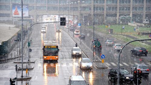 Su Milano è scesa la prima neve 16