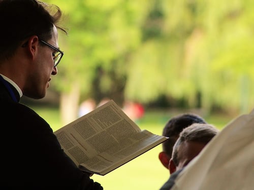 Belgio, sì dei vescovi agli uomini sposati come possibili sacerdoti