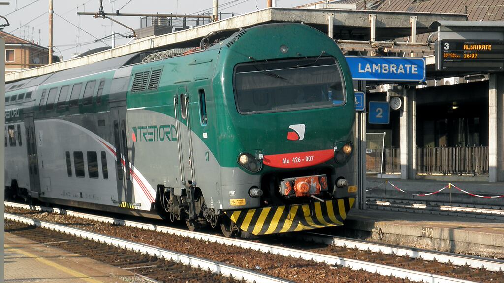 Trenord, soppressioni e ritardi Molti disagi per i pendolari