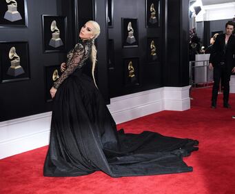 Lady Gaga sexy ai Grammy 2018 20
