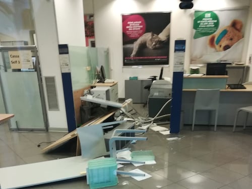 Tentato furto all’istituto Intesa San Paolo di Melito: è il quarto in sei mesi