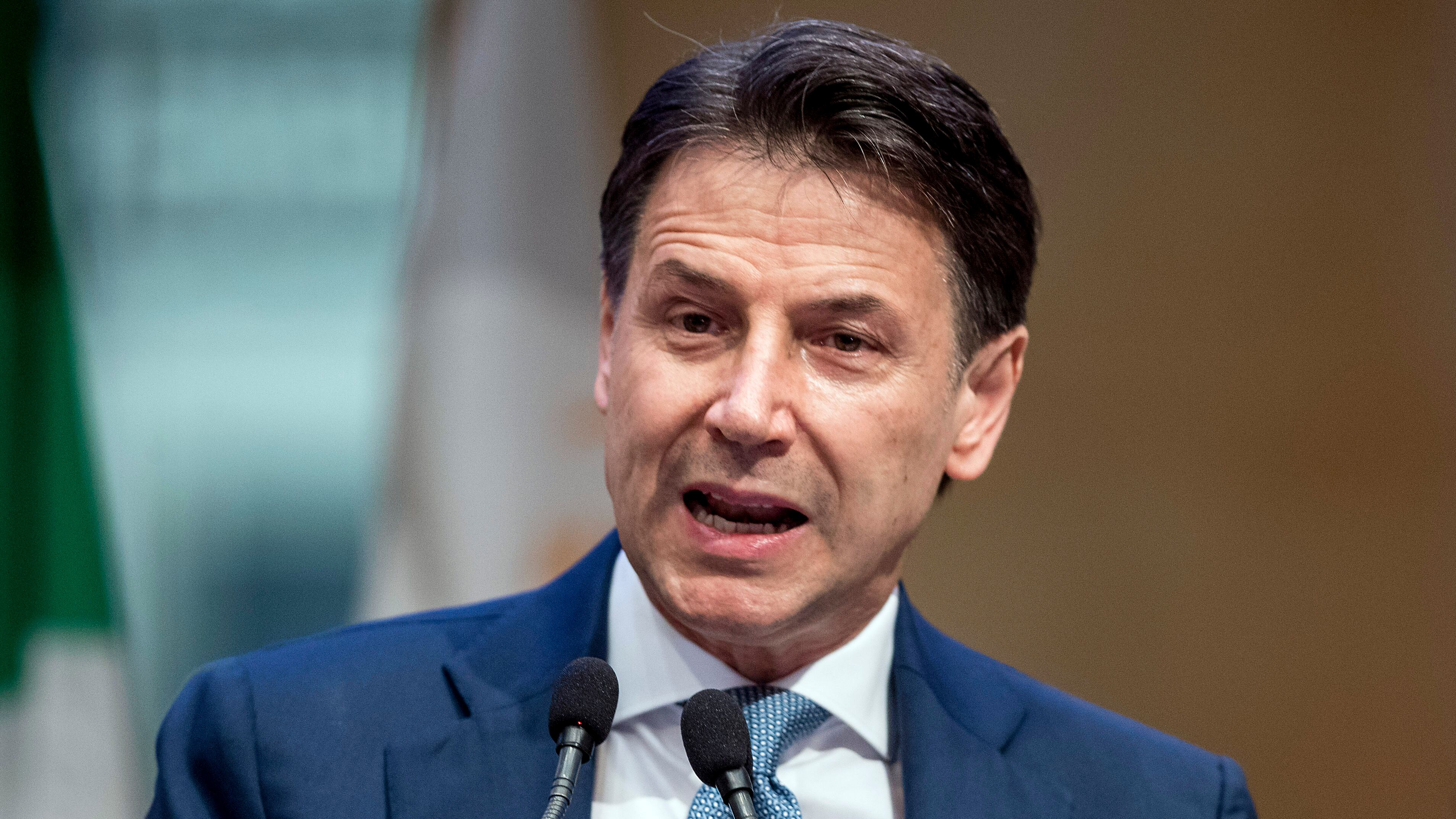 Conte tradisce la Raggi per il seggio di Gualtieri