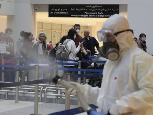 Coronavirus, ora la Germania ammette: "Abbiamo focolai come Italia e Francia"