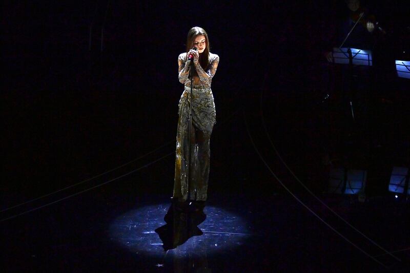 Sanremo 2024: ecco il look della quarta serata del Festival di Angelina Mango 4