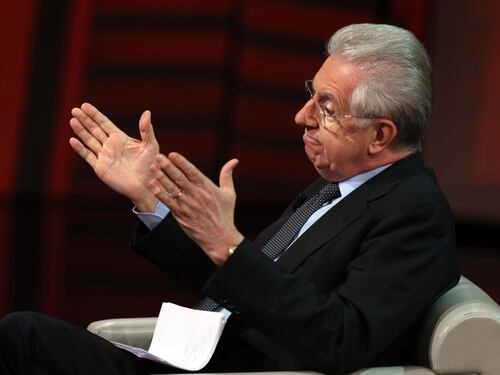 Monti: "Scarsa crescita? Colpa dei sindacati e delle imprese"