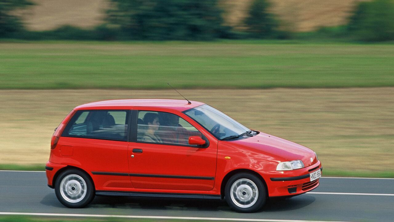 Fiat Punto, l’utilitaria “tuttofare” festeggia 30 anni