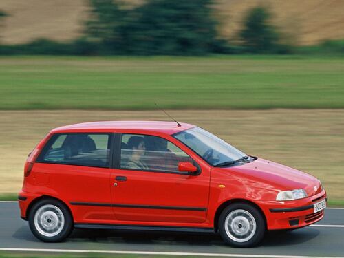Fiat Punto, l’utilitaria “tuttofare” festeggia 30 anni