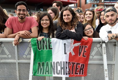 Ariana Grande torna a Manchester contro il terrorismo 13