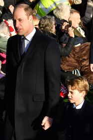 Sandringham, la royal family durante la messa di Natale  6