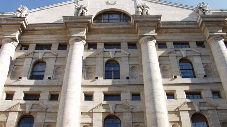 Il ritorno degli stranieri in Piazza Affari